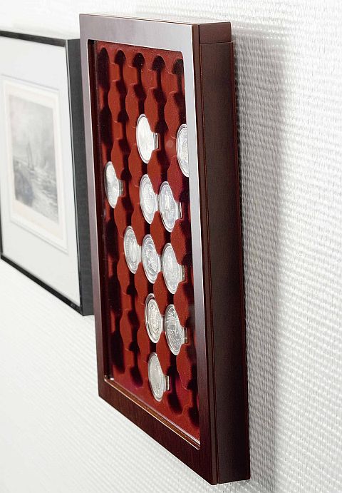 Kaseta LOUVRE MV CAPS 26 na 35 monet o nominale 200 zł lub 2 zł NG w kapslach, Leuchtturm